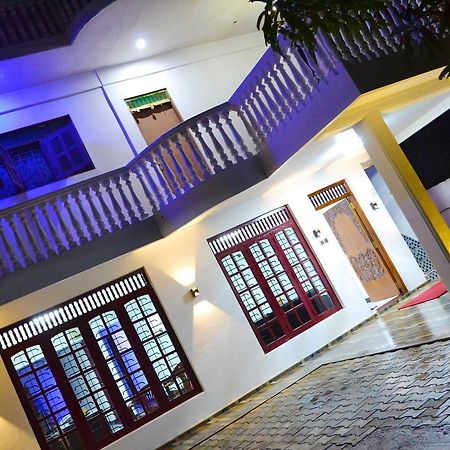 Hewage Resort Анурадхапура Экстерьер фото